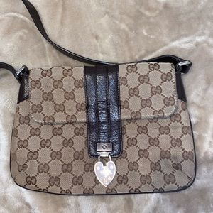 Vintage Crossbody Gucci purse
